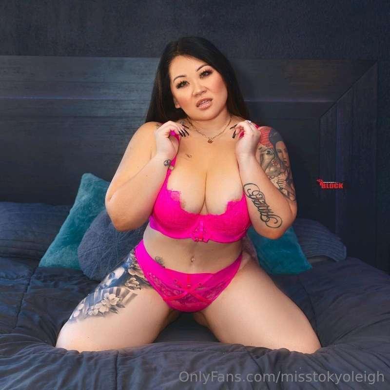 Do you know how to please a MILF? 😈