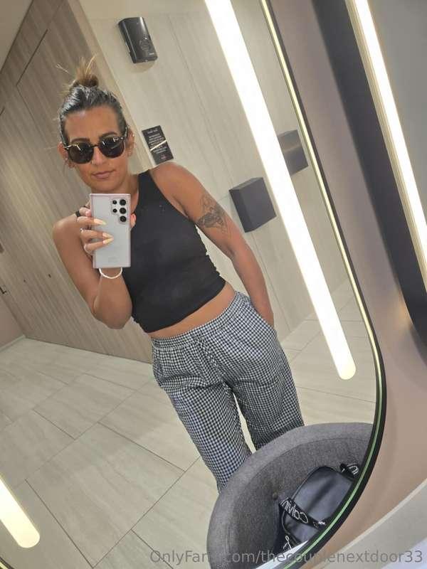 thecouplenextdoor33 image #0