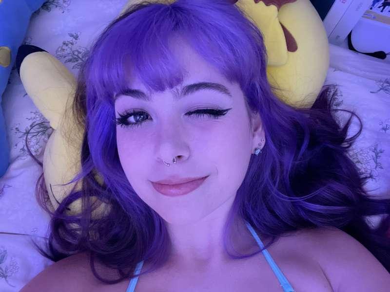 come lay w me <3