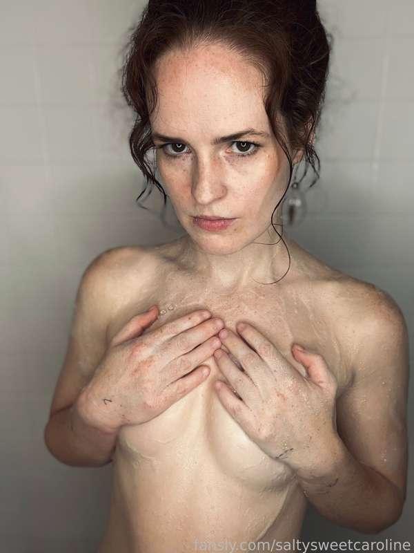 I’m fiery, and I have the hair to match 🔥

#fire #shower #redhead #fiery 