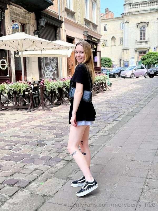 ## ❤️ PRETTY GIRL @victoria_lewis ❤️ This hot girl @victoria..