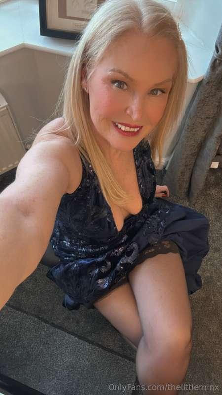 Morning fans just saying hello and happy hump day 