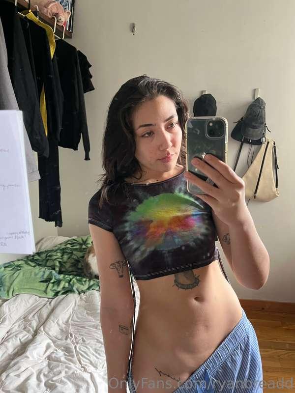 been a while since i posted a mirror nude 💕