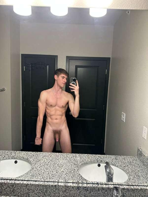 Some pics for my fags 😉