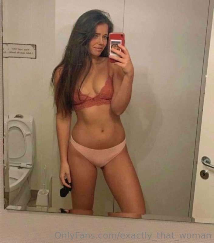 @anneluxexx 
🟡SNAP🟡 
❗️Responding to all📲❗️
pussy play/anal ..