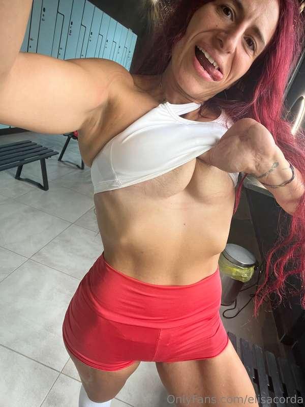 Tesoro ho appena finito allenamento e ho pensato di farti un..