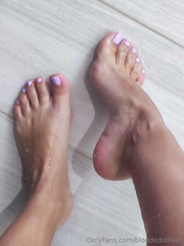 After shower feet.  Check you DMs for the full set.  Kiss. B..