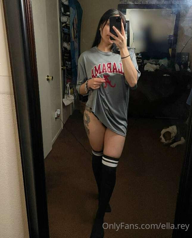 do you want more mirror pics ❤️