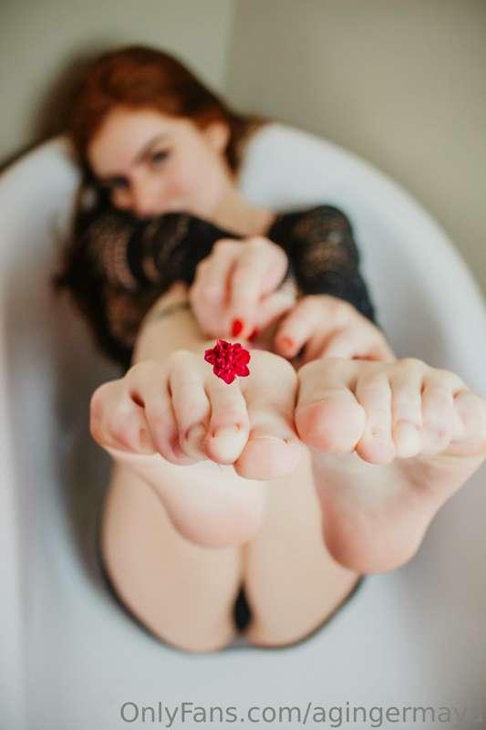 There are always those who like feet and as I always do thin..