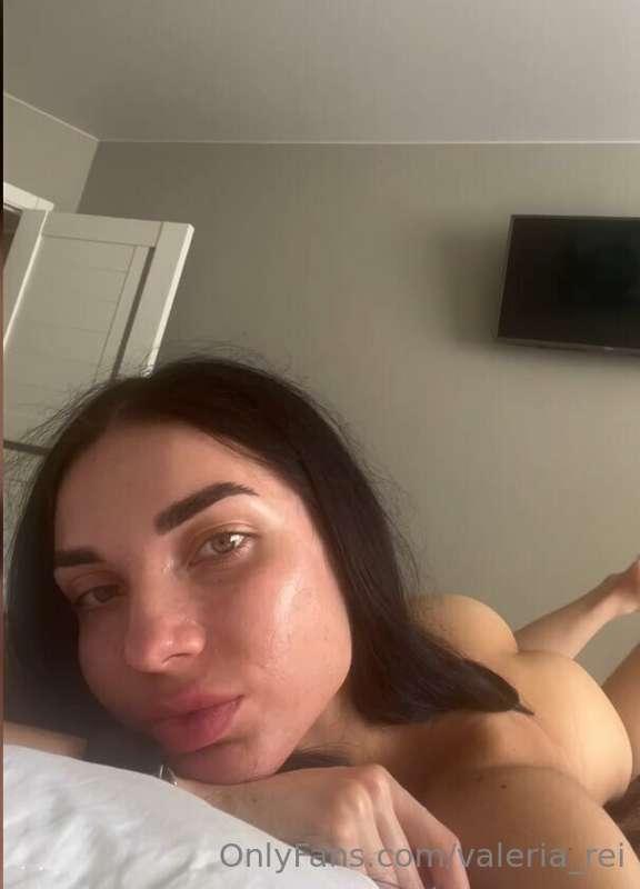 I'm waiting for you completely naked!