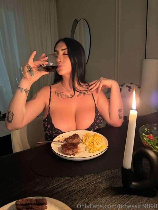 late night con me? 👀