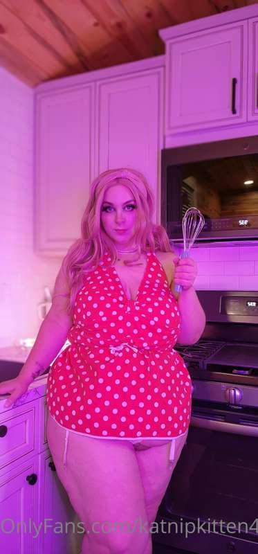 What if you came home to me making dinner like this?