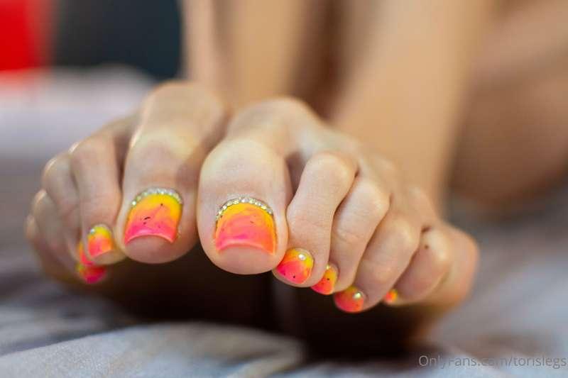 torislegs image #4
