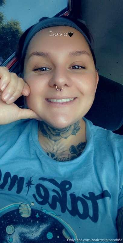 Happy Friday ❤️  If anyone cares about me and wants to pay f..