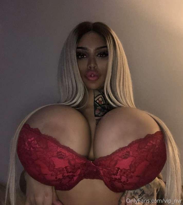You all know that I'm your favourite Barbie