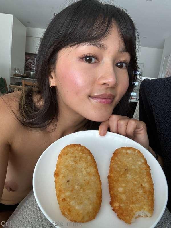 Golden and perfect just like the hash browns 😂😜