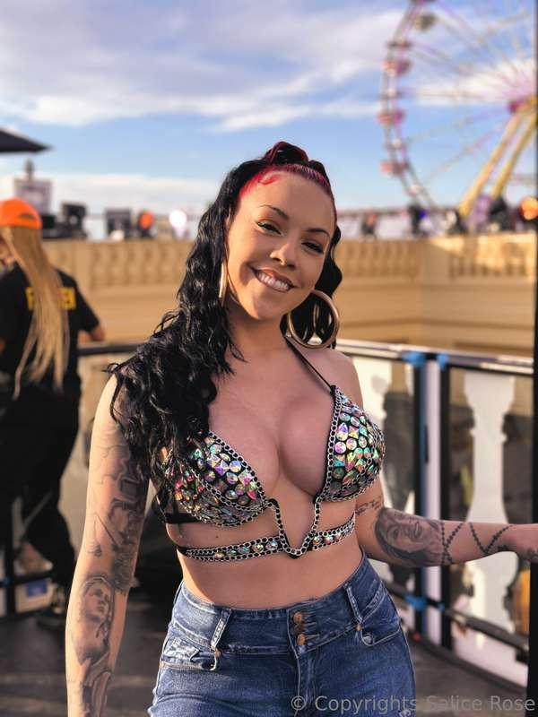 CUM spoil me & tell me I’m beautiful 😻💦