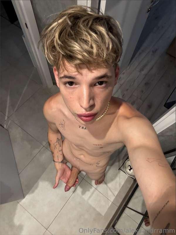 Your pretty boy, hard and waiting 🍆