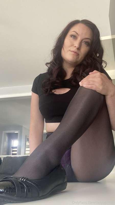 The soles of my nylon feet are so yummy, aren't they? I mean..