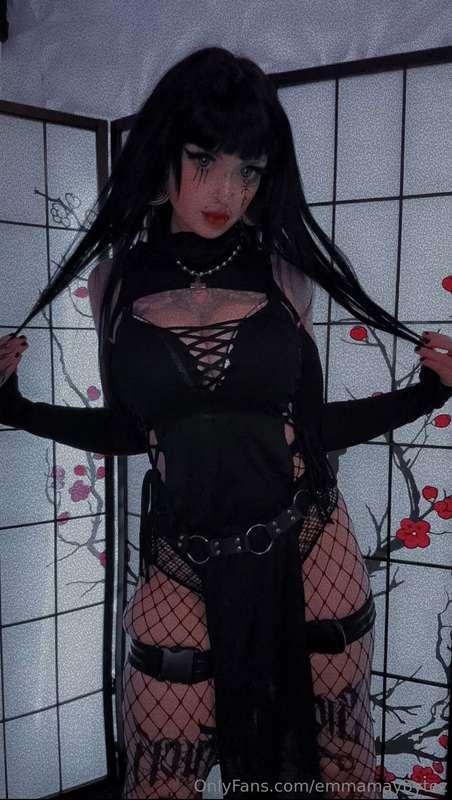 Cosplay week only $3🖤✨ today only @emmamaybyte 