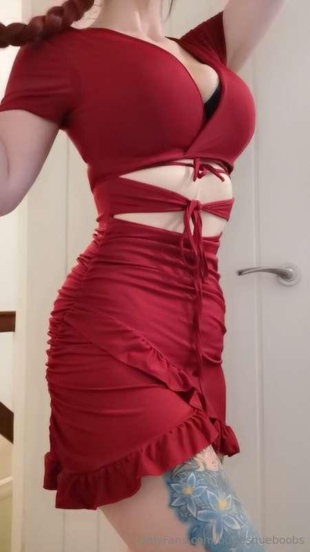 New dress for summer.... I'm so tempted to do a video of me ..