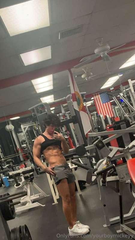 yourboymickeyy main image
