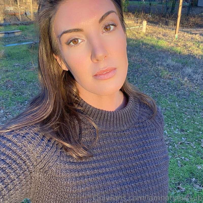 Sunkissed ☀💋 I might kiss you too 😘