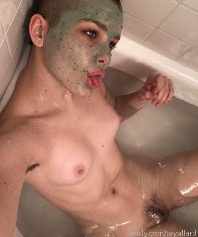 tayallard image #0