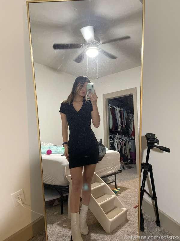 Taking boyfriend applications 🙃