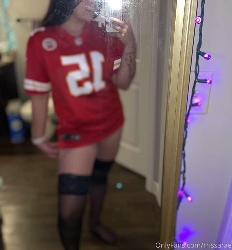 we may have lost but I still look cute in my jersey 😘 check ..