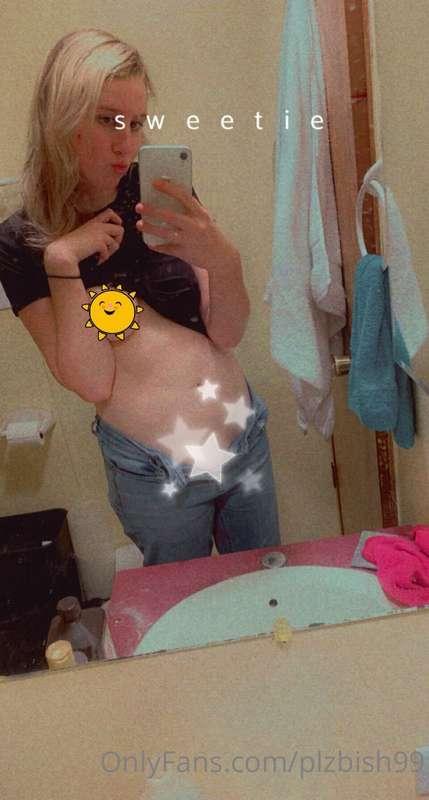 My Snapchat friends saw it first…😍😜🤩🤤
You wanna see pics lik..