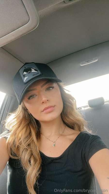 Just me, my car, and a whole lot of naughty thoughts🥵