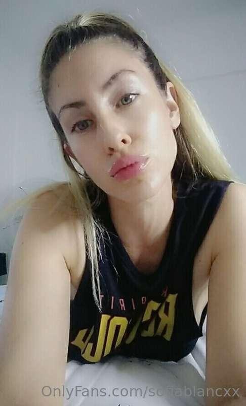 I'm alone right now, are you thinking what I'm thinking? 😈