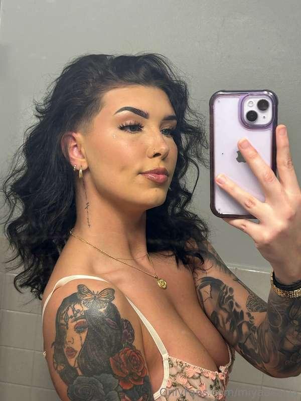 I wish I had you here with me 😫