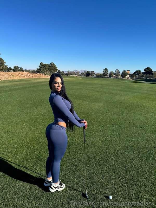 I could be ur caddie for sure ⛳️