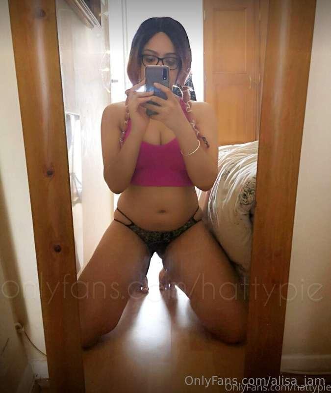 Can’t get enough? There’s more. Subscribe to @hattypiexox to..
