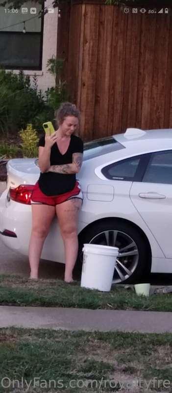 Paparazzi caught me 😂