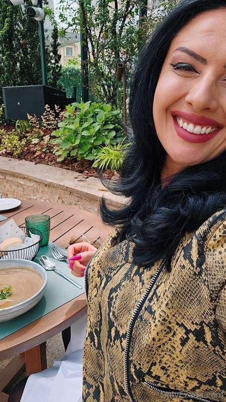 ezada image #1