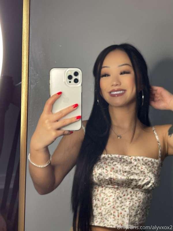Big smile... even bigger ass ❤️ Check your dms tonight for m..