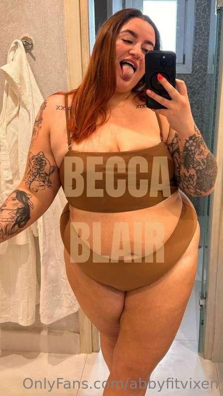 ## @BECCABLAIRXO HAS THE BIGGEST THIGHS AND CHUBBIEST PUSSY ..