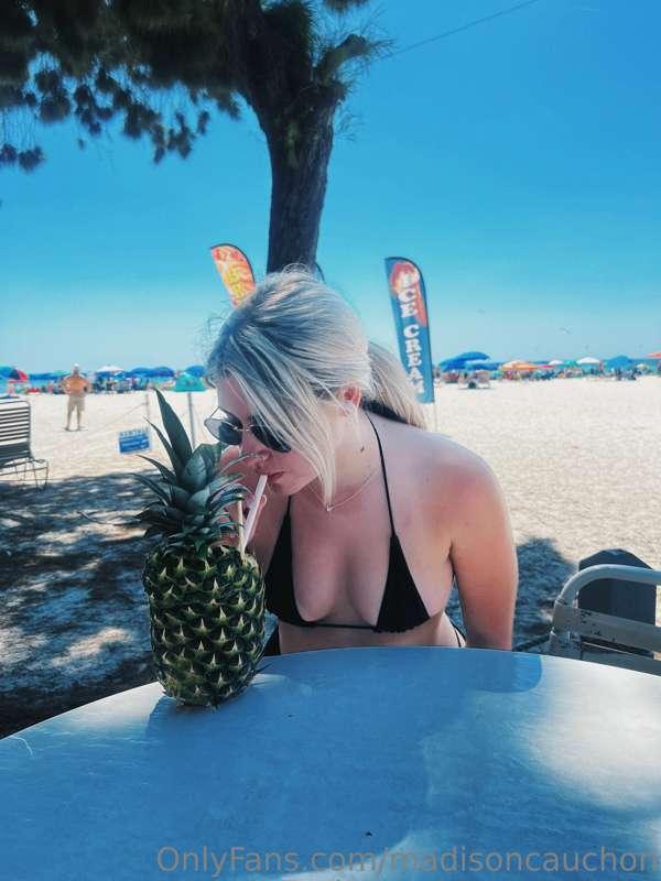 Sucking on this straw but I wish it was you;)