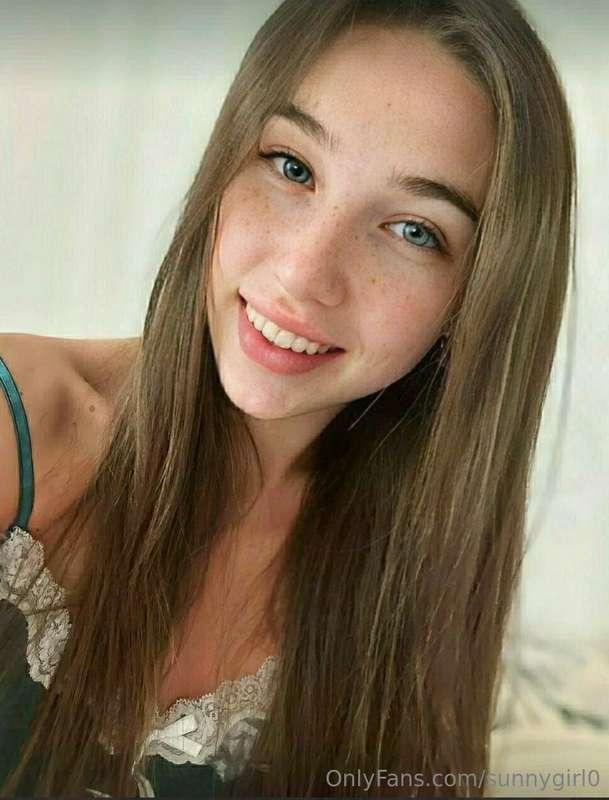 @aminashy she wants to cum with you ! you'll enjoy her juicy..