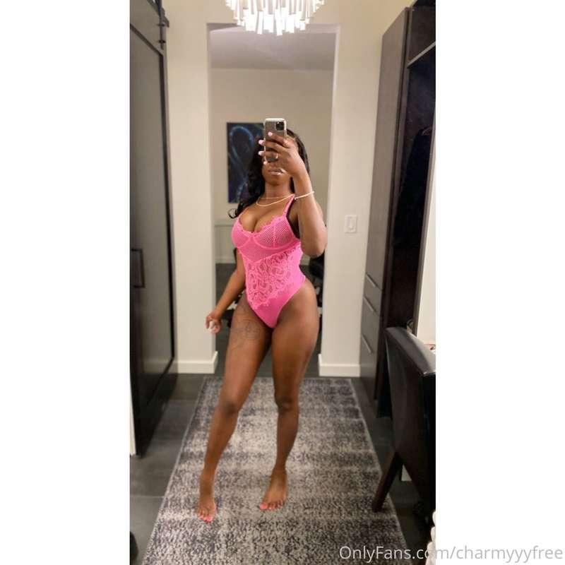 Do you love me? Y/N? 💗💕💖💗💕💕💗💗