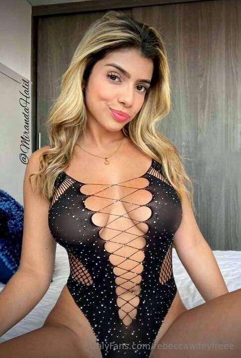 💋 ❤️ @MIRANDAHALIL 💋❤️I love new experiences and adventures;..
