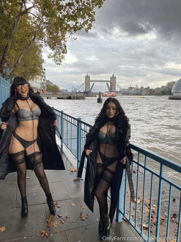En Londres 🤭🤭🤭🤭😈😈😈