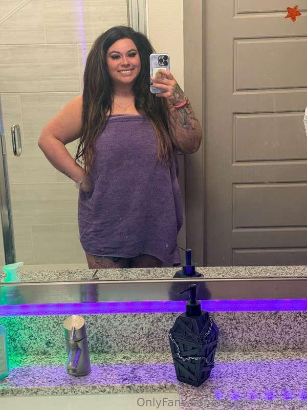 Good afternoon! About to shower haha 🧼🛀 most relaxing part o..