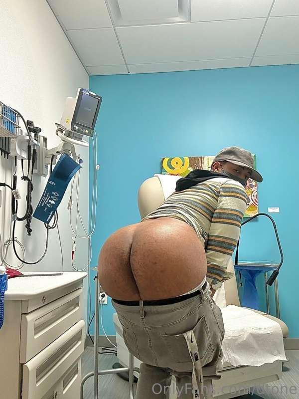 Where’s your finger? I need a prostate exam!👉🍑