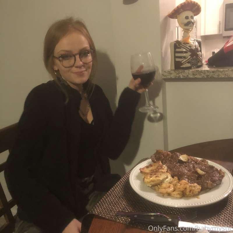wine n dine? 🥩🍷