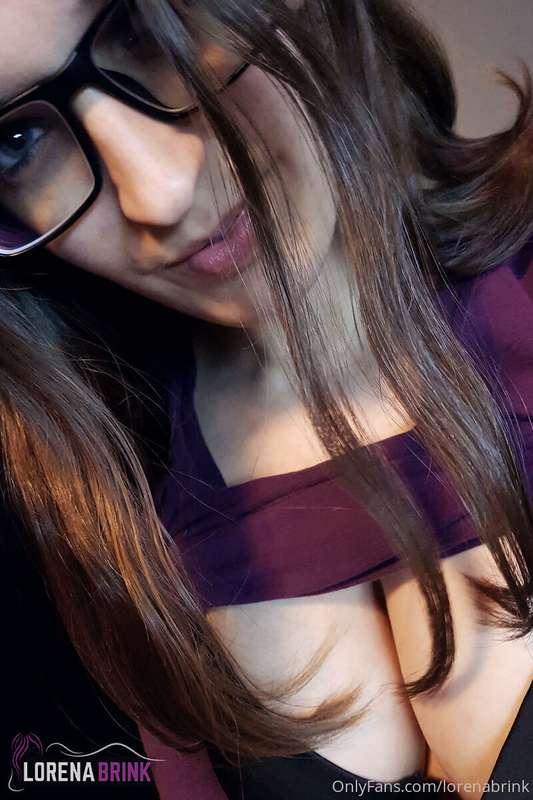 Things are starting to hit off, getting crowded in here! Tha..