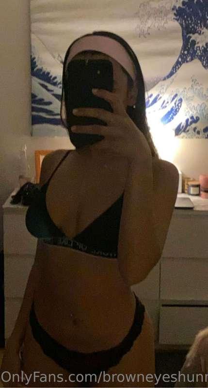 I love walking around the house in my underwear🥰 hopefully m..